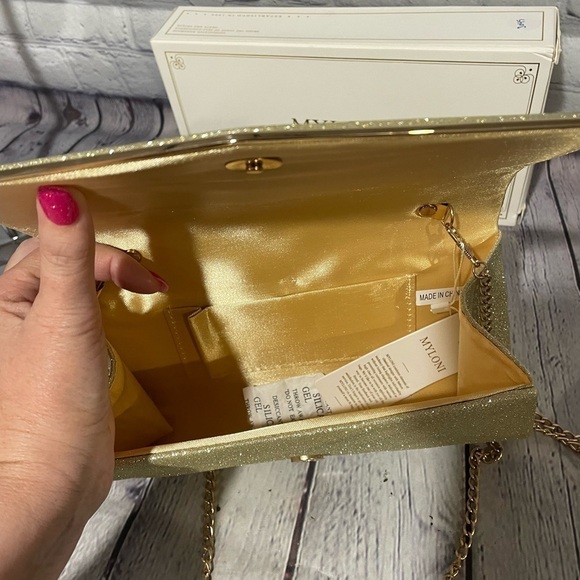 Myloni Gold Sparkling Envelope Clutch New in Box new with tags - Picture 4 of 7
